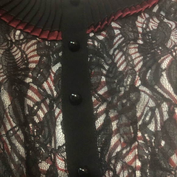 Size S LINDI tunic style black and red top - Picture 9 of 13